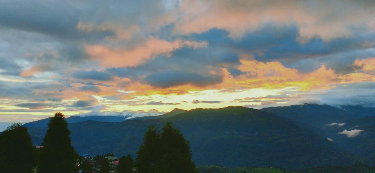 Swabhumi Homestay Kurseong Luaran gambar