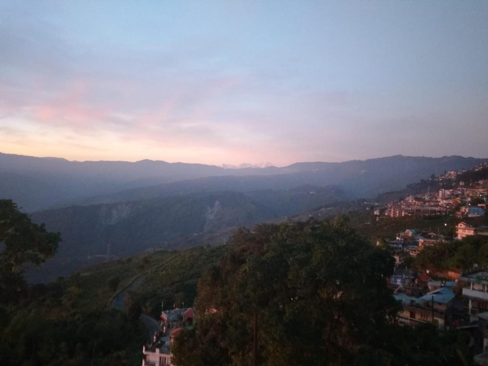 Swabhumi Homestay Kurseong Luaran gambar